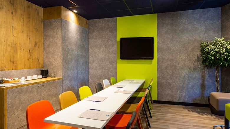 <b>ibis budget Bordeaux Gare Saint Jean Exterior</b>. Images powered by <a href="https://iceportal.shijigroup.com/" title="IcePortal" target="_blank">IcePortal</a>.