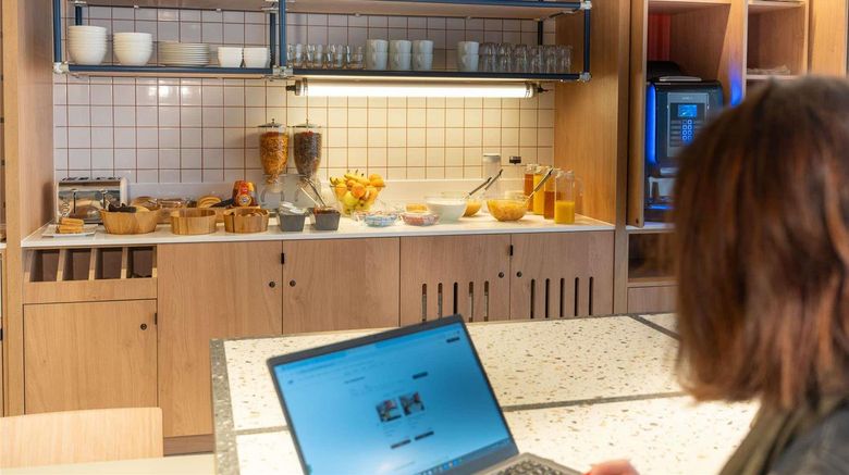 <b>Ibis Budget Rennes Cesson Restaurant</b>. Images powered by <a href="https://iceportal.shijigroup.com/" title="IcePortal" target="_blank">IcePortal</a>.