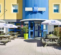 Ibis Budget Issoire Exterior