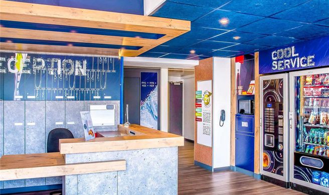 Ibis Budget Issoire Exterior