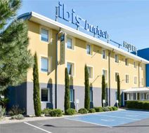 Ibis Budget Issoire Exterior