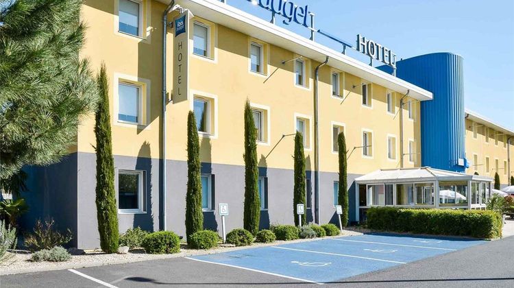 Ibis Budget Issoire Exterior