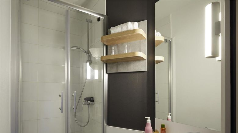 <b>Ibis Budget Lille Est Room</b>. Images powered by <a href="https://iceportal.shijigroup.com/" title="IcePortal" target="_blank">IcePortal</a>.