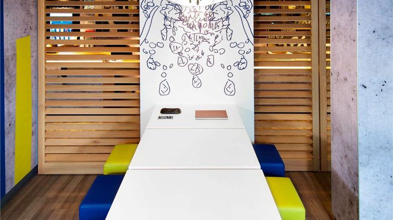 <b>Ibis Budget Velizy Exterior</b>. Images powered by <a href="https://iceportal.shijigroup.com/" title="IcePortal" target="_blank">IcePortal</a>.