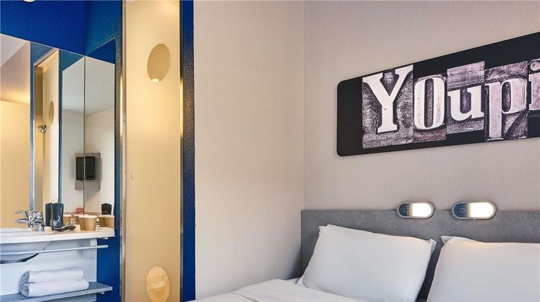 <b>Ibis Budget Velizy Room</b>. Images powered by <a href="https://iceportal.shijigroup.com/" title="IcePortal" target="_blank">IcePortal</a>.