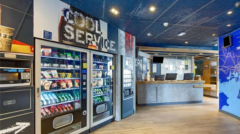 <b>Ibis Budget Toulon Centre Exterior</b>. Images powered by <a href="https://iceportal.shijigroup.com/" title="IcePortal" target="_blank">IcePortal</a>.