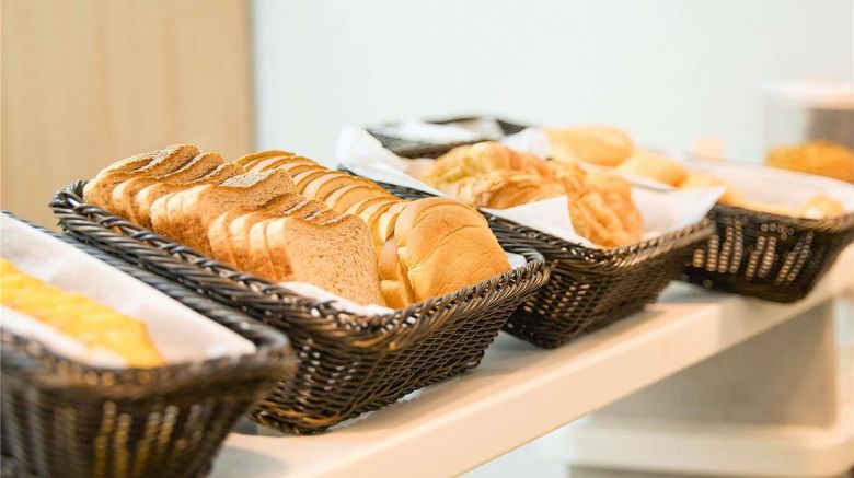 <b>Ibis Budget Lille Centre Restaurant</b>. Images powered by <a href="https://iceportal.shijigroup.com/" title="IcePortal" target="_blank">IcePortal</a>.
