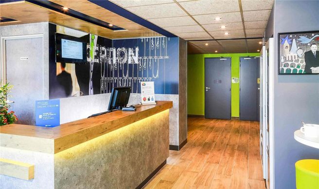 Ibis Budget Marseille Vitrolles Exterior