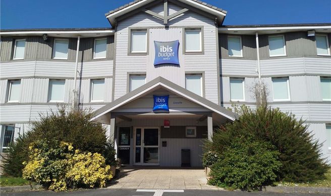 Ibis Budget Granville Exterior