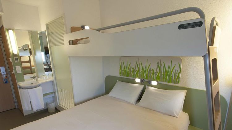 Ibis Budget Cherbourg la Glacerie Room