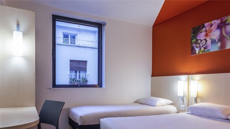 <b>Ibis Budget Cannes Centre Ville Room</b>. Images powered by <a href="https://iceportal.shijigroup.com/" title="IcePortal" target="_blank">IcePortal</a>.