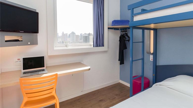 <b>Ibis Budget Curitiba Centro Room</b>. Images powered by <a href="https://iceportal.shijigroup.com/" title="IcePortal" target="_blank">IcePortal</a>.