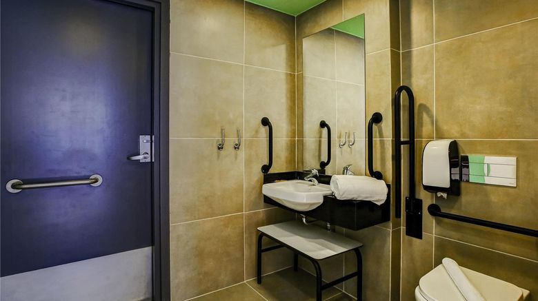 <b>Ibis Budget Tambore Room</b>. Images powered by <a href="https://iceportal.shijigroup.com/" title="IcePortal" target="_blank">IcePortal</a>.
