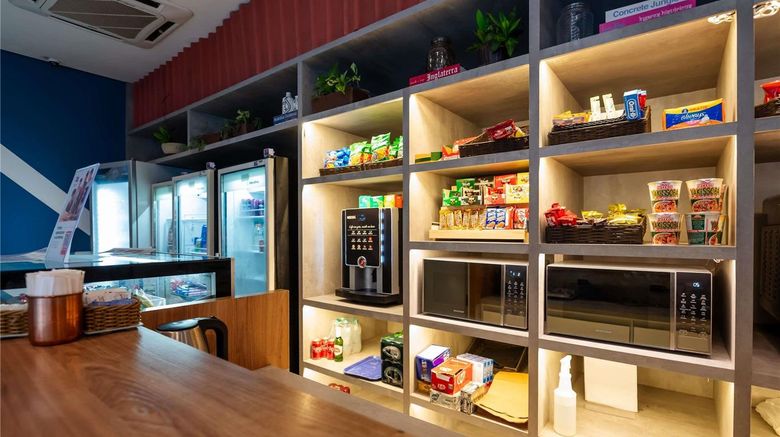 <b>Ibis Budget Rio De Janeiro Exterior</b>. Images powered by <a href="https://iceportal.shijigroup.com/" title="IcePortal" target="_blank">IcePortal</a>.