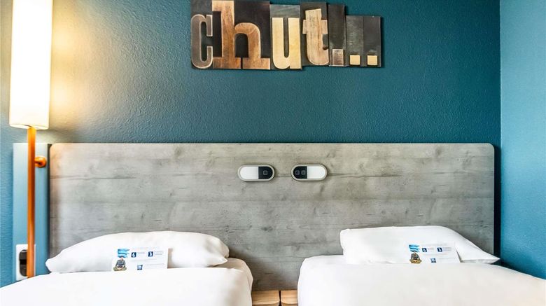 <b>Ibis Budget Pertuis Room</b>. Images powered by <a href="https://iceportal.shijigroup.com/" title="IcePortal" target="_blank">IcePortal</a>.