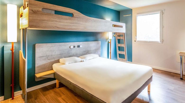 <b>Ibis Budget Pertuis Room</b>. Images powered by <a href="https://iceportal.shijigroup.com/" title="IcePortal" target="_blank">IcePortal</a>.