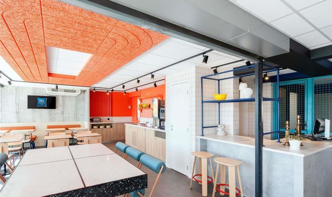 Ibis Budget Pertuis Exterior