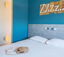Ibis Budget Pertuis Exterior