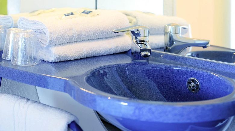 <b>Ibis Budget Orleans Ouest Room</b>. Images powered by <a href="https://iceportal.shijigroup.com/" title="IcePortal" target="_blank">IcePortal</a>.
