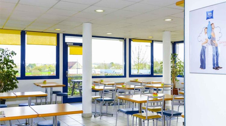 Ibis Budget Nevers Varennes Exterior