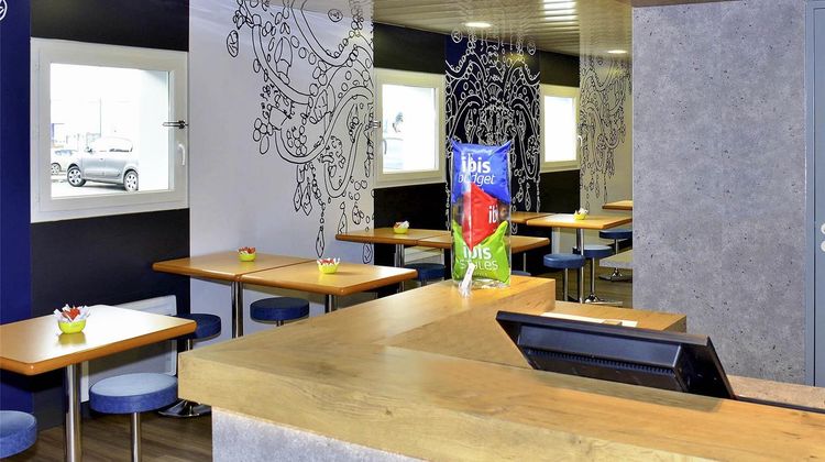 Ibis Budget Flers Grands Champs Exterior