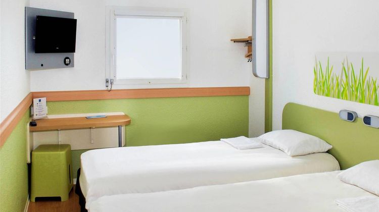 Ibis Budget Flers Grands Champs Room