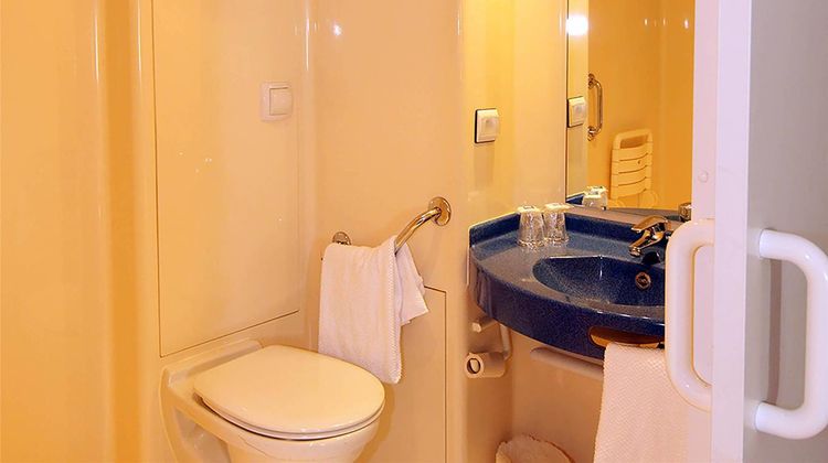 Ibis Budget Rochefort Room
