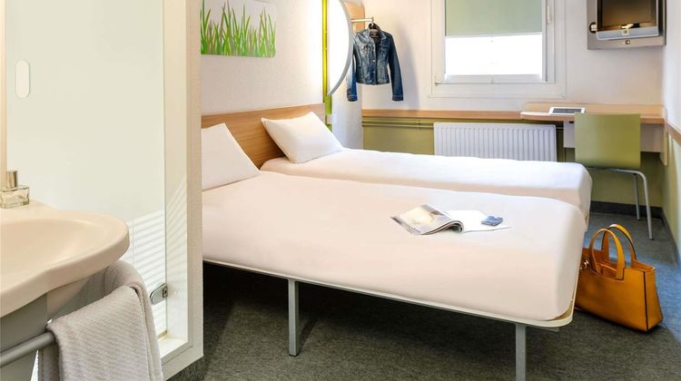 Ibis Budget Dole Exterior