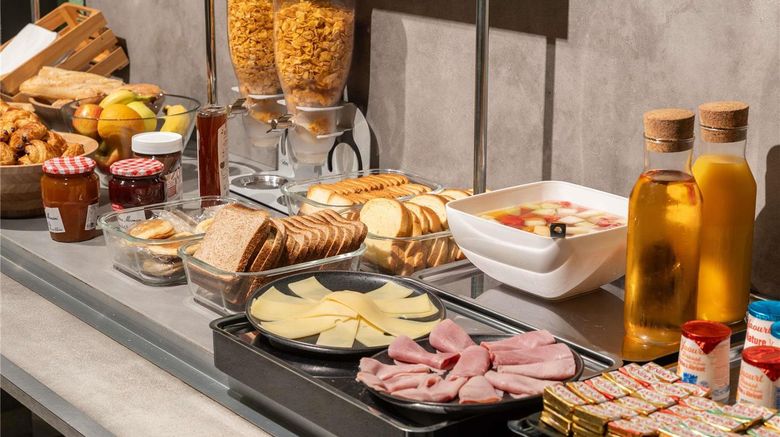 <b>Ibis Budget Le Mans Centre Restaurant</b>. Images powered by <a href="https://iceportal.shijigroup.com/" title="IcePortal" target="_blank">IcePortal</a>.