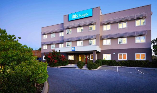 Ibis Budget Perth Airport Exterior