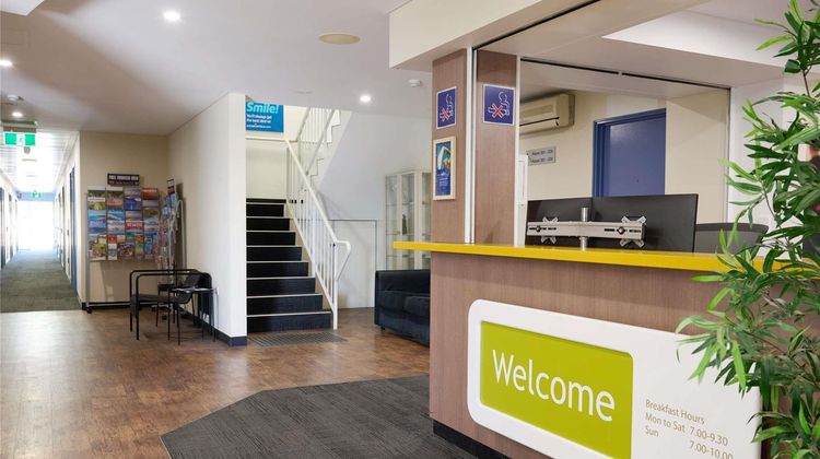 Ibis Budget Perth Airport Exterior