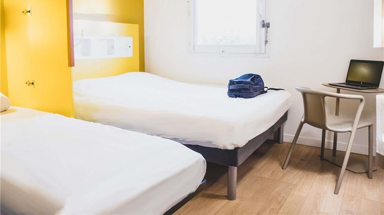 <b>Ibis Budget Dijon Saint Apollinaire Room</b>. Images powered by <a href="https://iceportal.shijigroup.com/" title="IcePortal" target="_blank">IcePortal</a>.