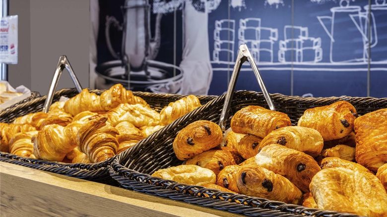<b>Ibis Budget Paris Porte d'Italie Est Restaurant</b>. Images powered by <a href="https://iceportal.shijigroup.com/" title="IcePortal" target="_blank">IcePortal</a>.