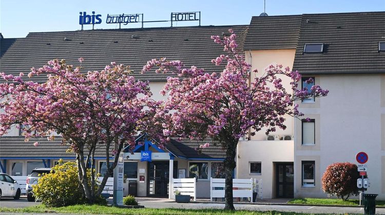 Ibis Budget Laval Exterior