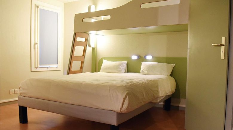 <b>Ibis Budget Laval Room</b>. Images powered by <a href="https://iceportal.shijigroup.com/" title="IcePortal" target="_blank">IcePortal</a>.