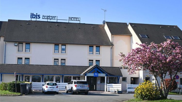 Ibis Budget Laval Exterior