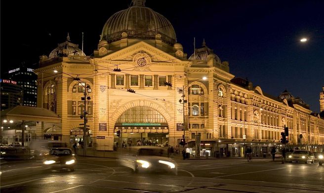 Ibis Budget Melbourne CBD Exterior