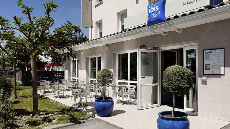 Ibis Budget Saint Gaudens Exterior