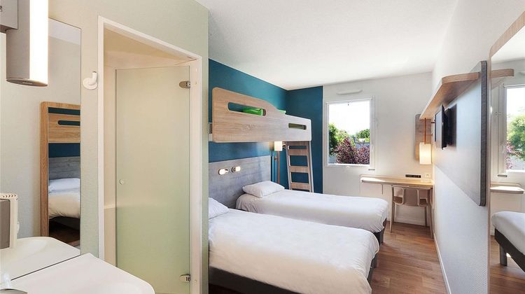 Ibis Budget Saint Gaudens Exterior