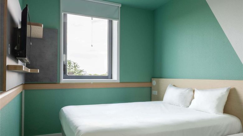 <b>Ibis Budget Toulouse Aeroport Room</b>. Images powered by <a href="https://iceportal.shijigroup.com/" title="IcePortal" target="_blank">IcePortal</a>.