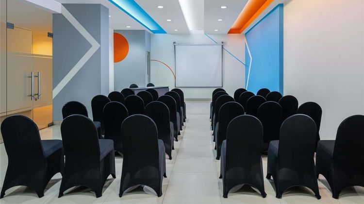 Ibis Budget Jakarta  Cikini Meeting