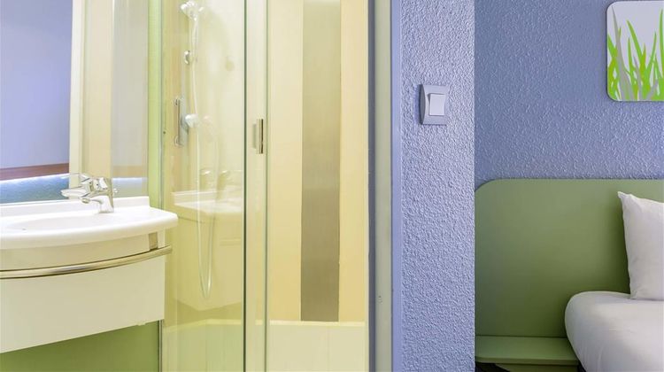 Ibis Budget Nantes St Herblain Room