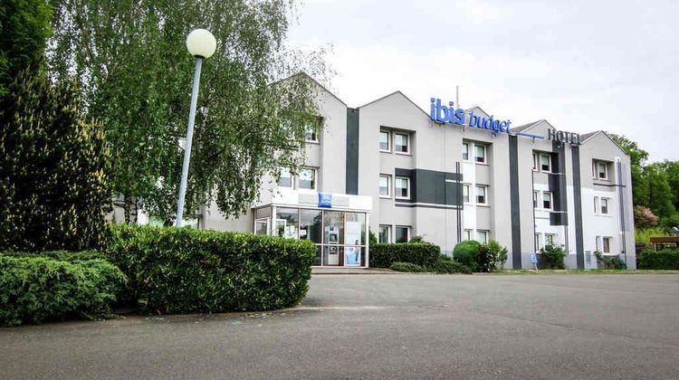 Ibis Budget Chateaudun Exterior