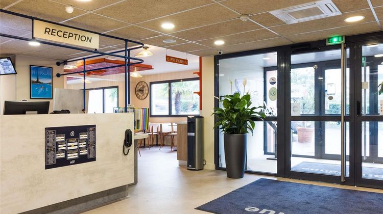 Ibis Budget Chatillon Exterior