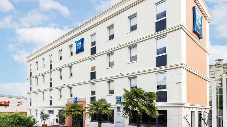 Ibis Budget Chatillon Exterior