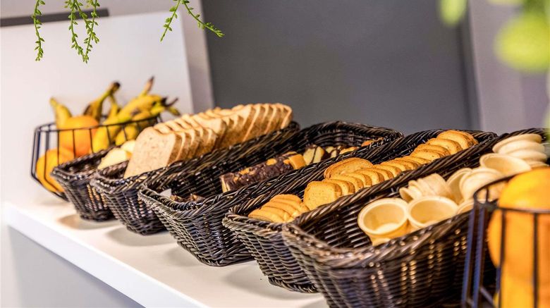 <b>Ibis Budget Grenoble Sud Seyssin Restaurant</b>. Images powered by <a href="https://iceportal.shijigroup.com/" title="IcePortal" target="_blank">IcePortal</a>.