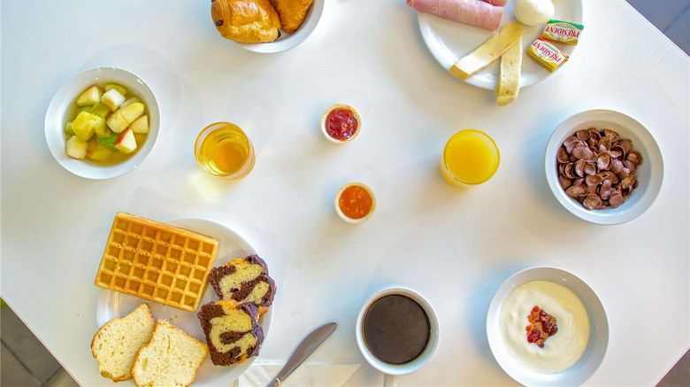 <b>Ibis Budget Grenoble Sud Seyssin Restaurant</b>. Images powered by <a href="https://iceportal.shijigroup.com/" title="IcePortal" target="_blank">IcePortal</a>.