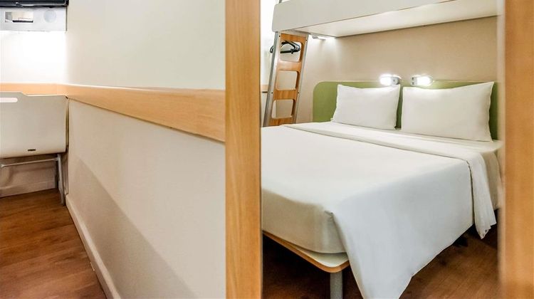 Ibis Budget Vitoria Room