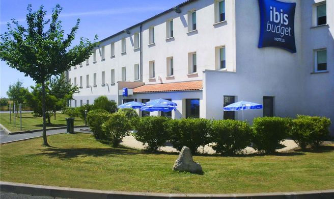 Ibis Budget Niort Exterior