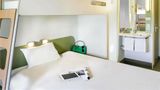 <b>Ibis Budget Roye Room</b>. Images powered by <a href="https://iceportal.shijigroup.com/" title="IcePortal" target="_blank">IcePortal</a>.